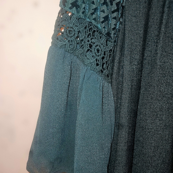 Anthropologie Emerald Green Flowy Top - Picture 8 of 8